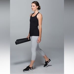 Lululemon Power Up Tank
Black workout gym built in bra sz 6